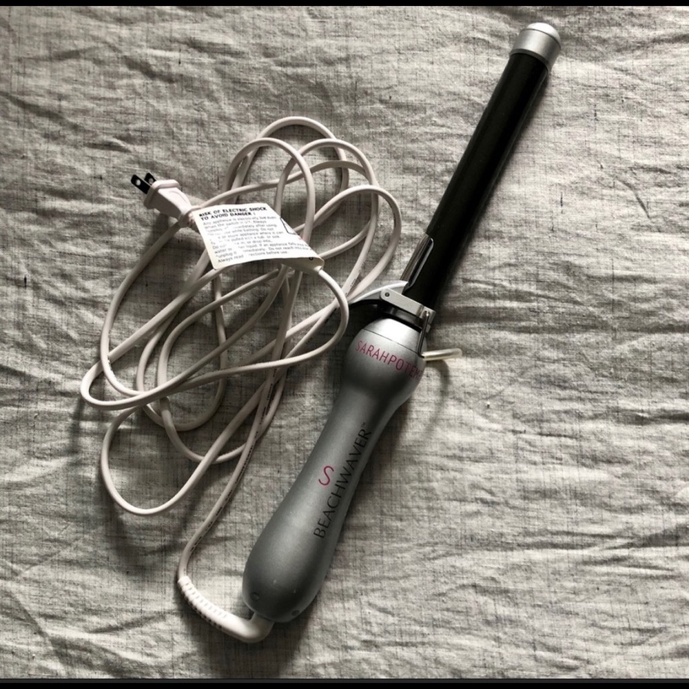 Beachwaver Pro Rotating curling iron